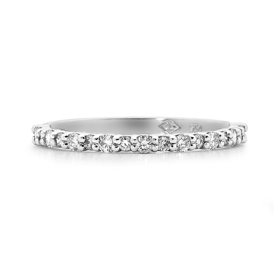 Signature shared claw set diamond ring jewellery stores perth perth jewellery stores australian jewellery designers online jewellery shop perth jewellery shop jewellery shops perth perth jewellers jewellery perth jewellers in perth diamond jewellers perth bridal jewellery australia
