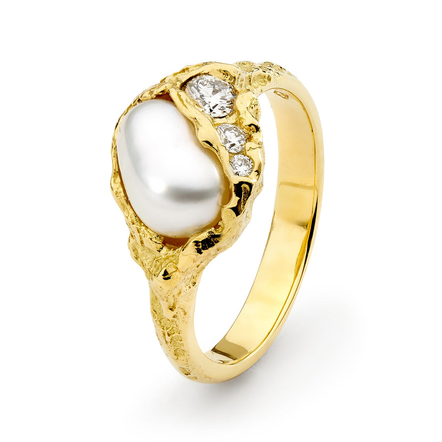 'Eclipse' Diamond and Pearl Ring