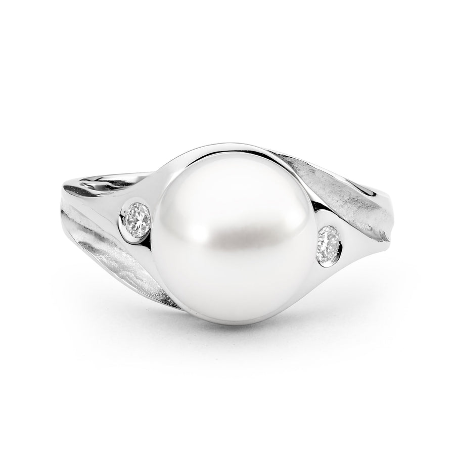 Platinum Pearl and Diamond Ring