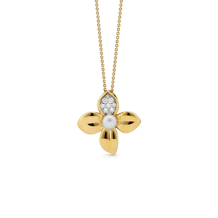 'Diamond Petal' pearl pendant