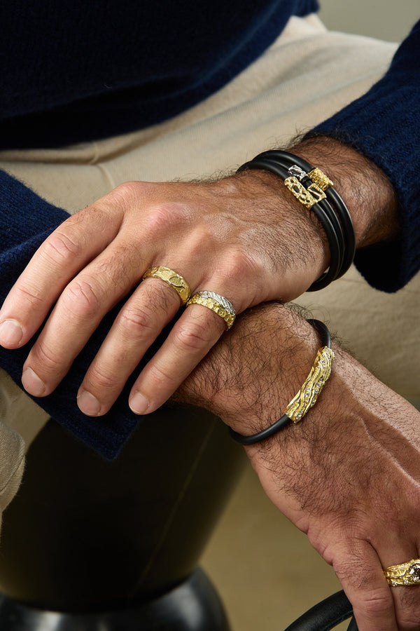 'Golden Ripples' 18ct Gold & White Diamond Neoprene Bangle