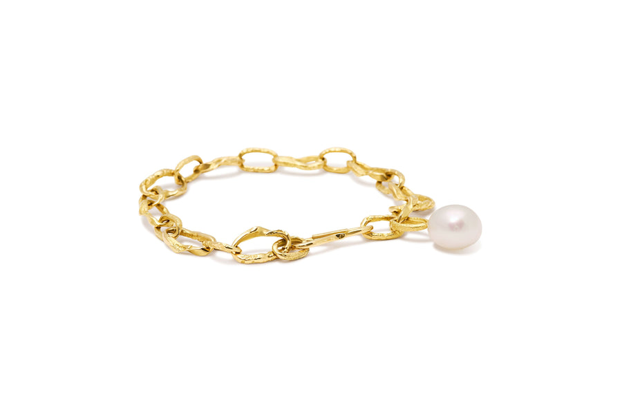 'Drift Pearl' pearl bracelet