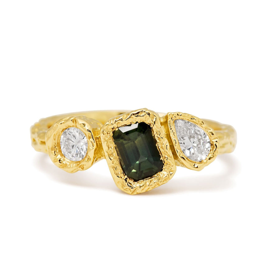 'Moss' sapphire and diamond ring
