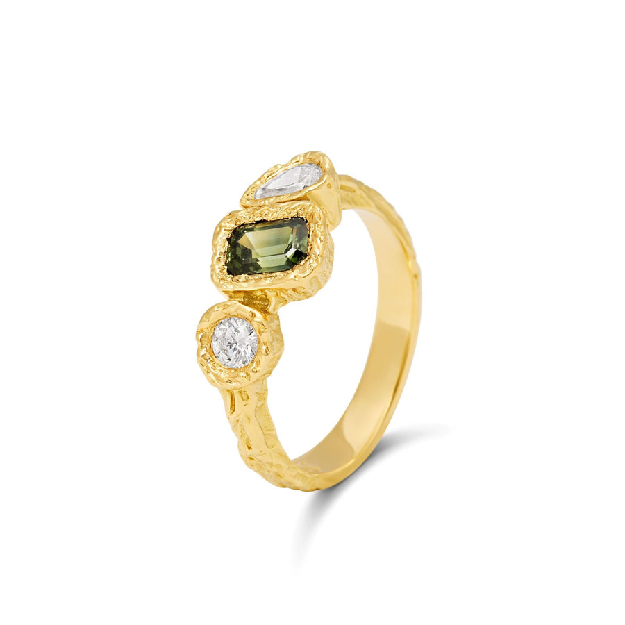 'Moss' sapphire and diamond ring